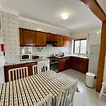 아파트 Casa Da Estacao_sao Martinho Do Porto *